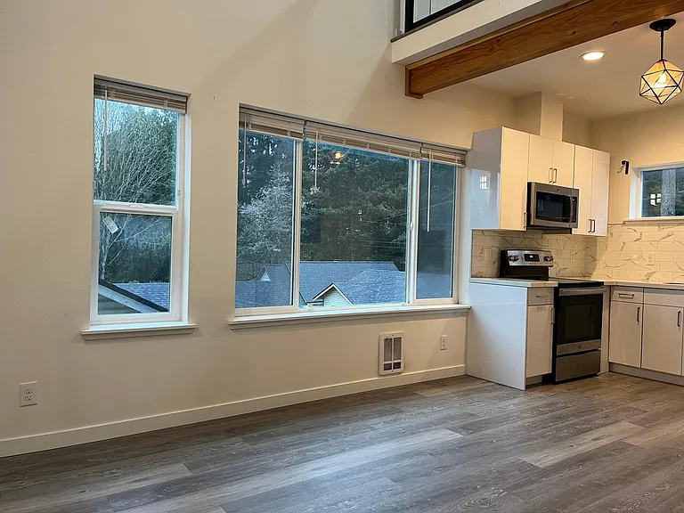 10734 Stone Ave N #304 — Photo 9