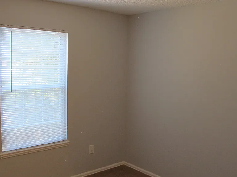 500 Entrada Dr — Photo 13