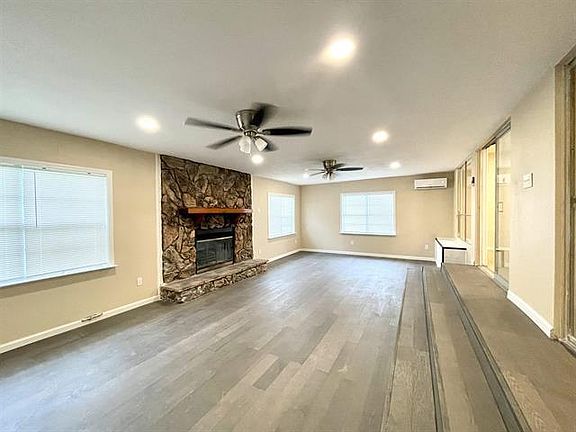 4th image of 395 Gum Dr
