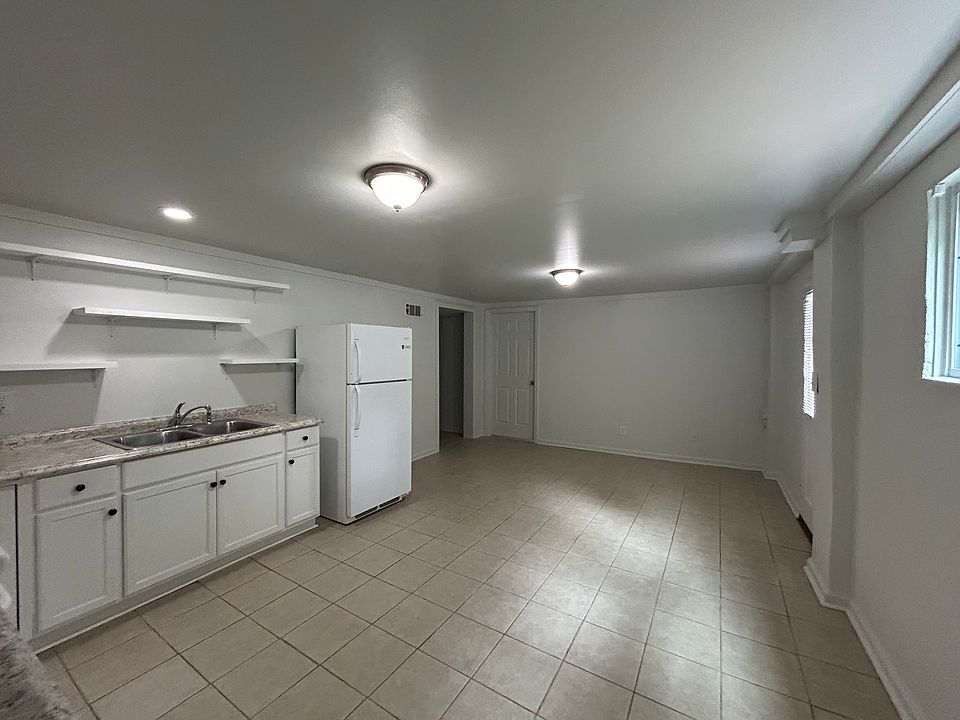 1st image of 553 Woodland Hills Dr