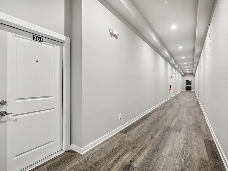 1221 S Indian Creek Dr — Photo 27
