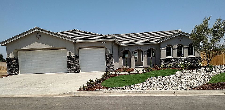 1st image of 3026 E Beech Ct