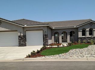 3026 E Beech Ct, Visalia, CA 93292
