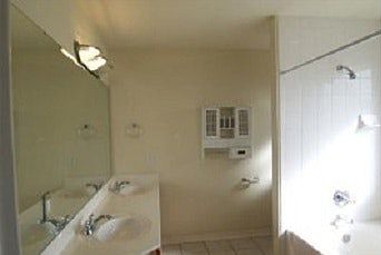 5th image of 2601 Armstrong Dr