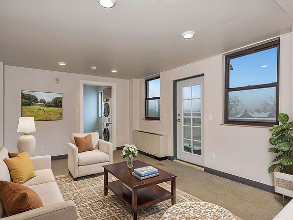 5th image of 2330 Victory Pkwy Suite 801