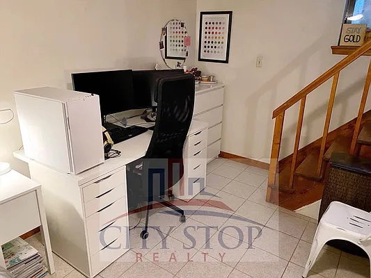 Rented by City Stop Realty | media 16