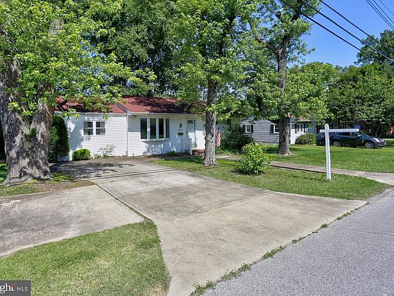 4th image of 202 Brookfield Rd