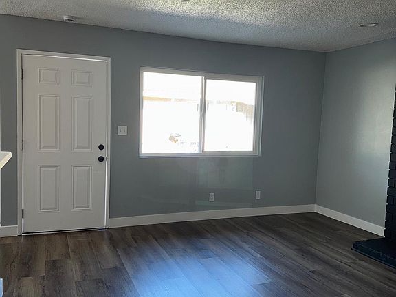 3rd image of 1145 W 9th St APT B