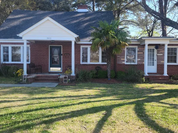 302 Johnson Boulevard, Jacksonville, NC 28540