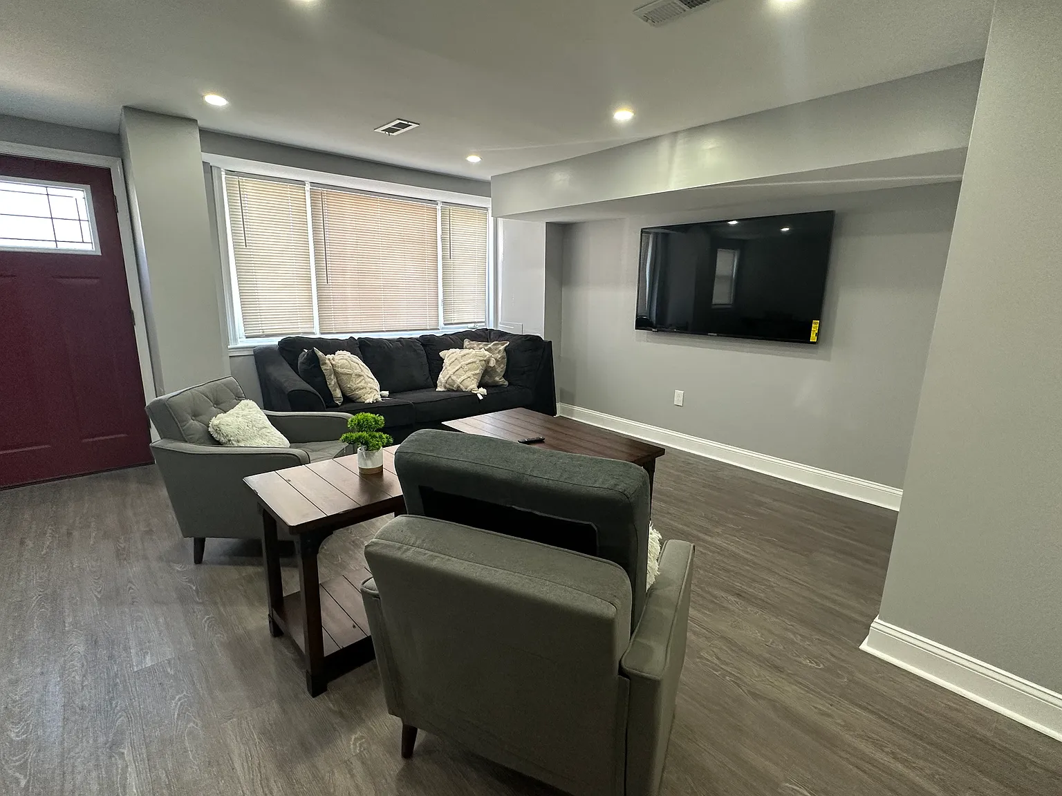 3 bed, 2.5 bath, 1440 sqft, $2,600 — Photo 4