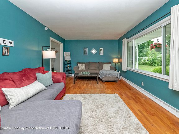 2nd image of 1624 Peggy Pl