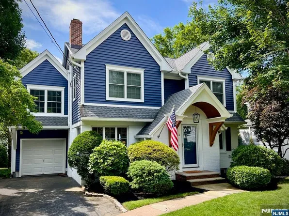 11 Ramsey Ter, Fair Lawn, NJ 07410