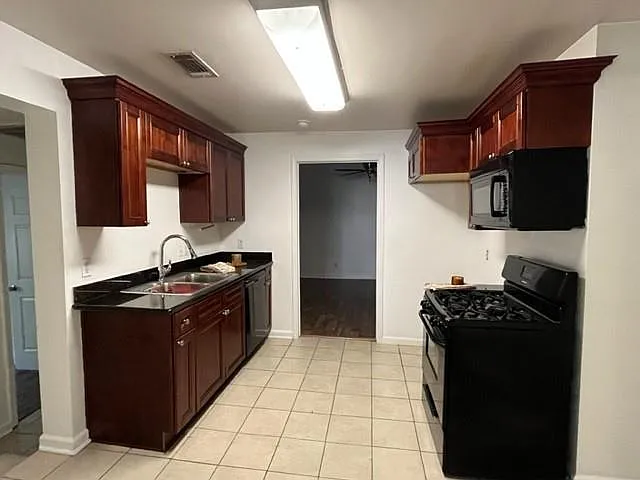 517 Erlanger Ave #A — Photo 3