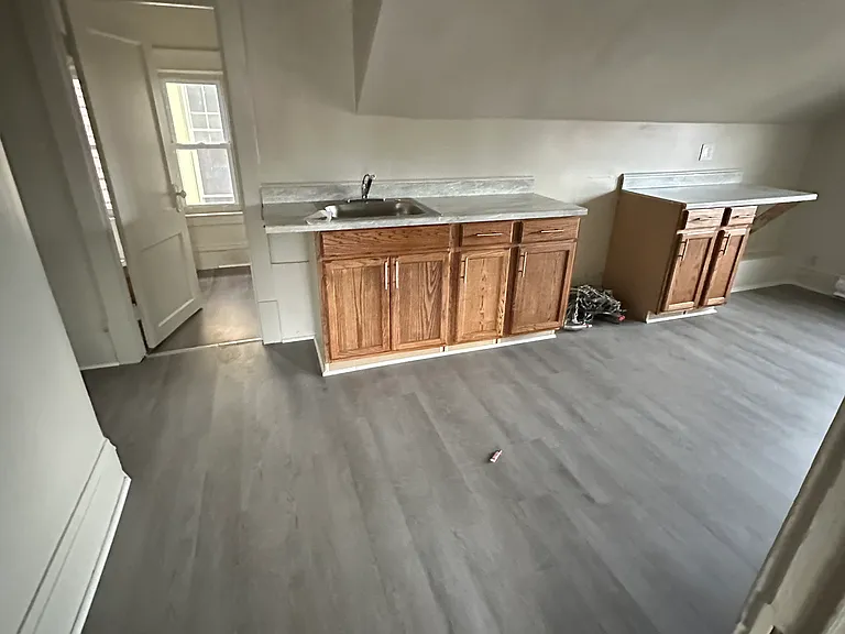 504 Nancy St #3 — Photo 2