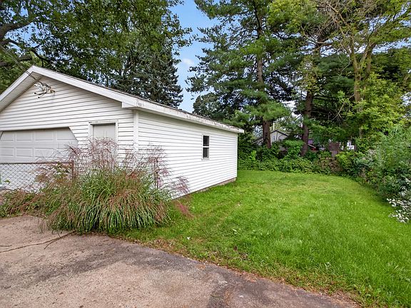 5th image of 1113 Hamilton St