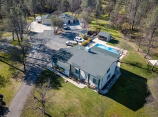 11846 Comstock Ln, Redding, CA 96003