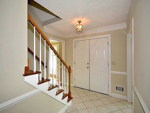 2nd image of 2862 Livsey Woods Dr