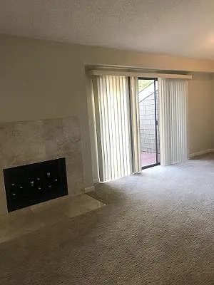 5717 Makati Cir #H — Photo 16