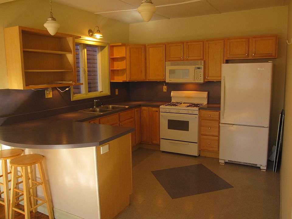 New kitchen cabinets and countertops