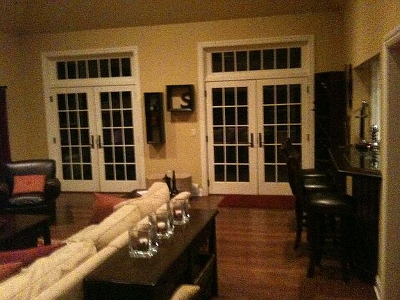 3rd image of 728 Frederick Ct