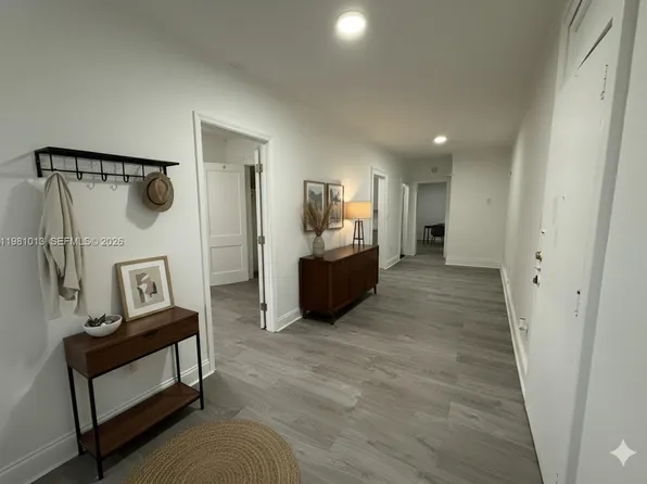 1560 SW 5th St #11, Miami, FL 33135