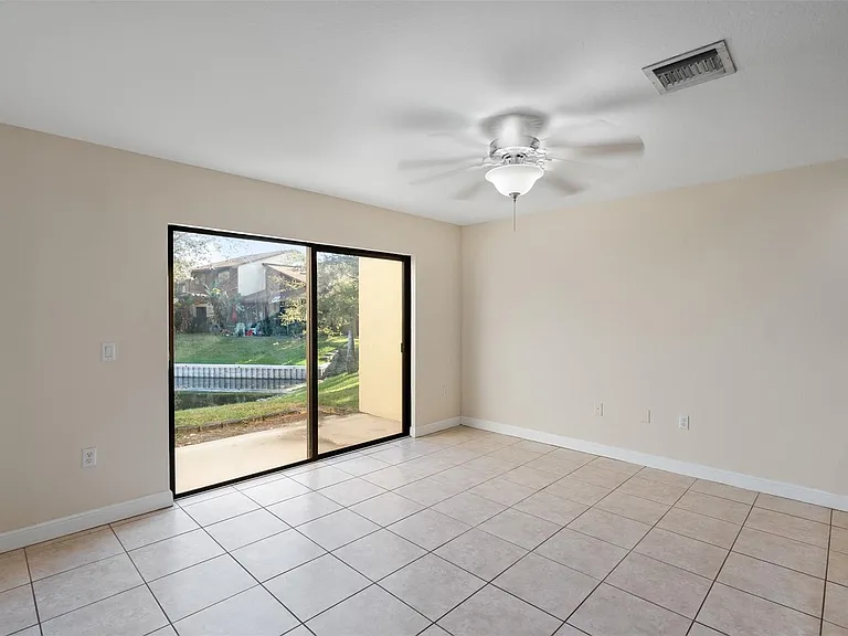 6094 Live Oak Ct #B — Photo 12