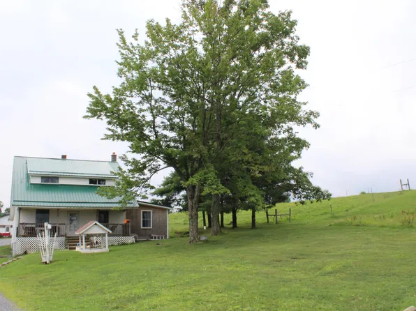 446 Woods Rd, Du Bois, PA 15801