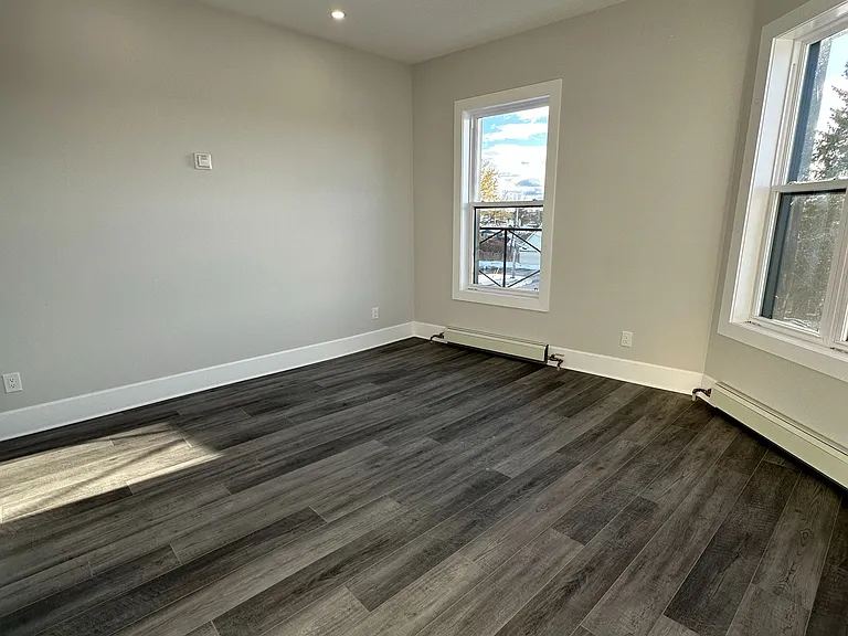 4 Water St #4 — Photo 11