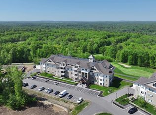 3 Longview Dr #103, Atkinson, NH 03811