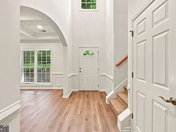 2nd image of 3433 Palm Cir NW