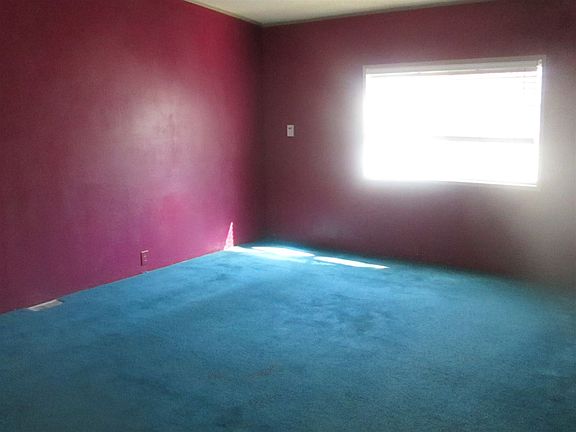 5th image of 1075 Pueblo St