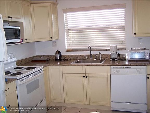 3rd image of 9681 Sunrise Lakes Blvd APT 309