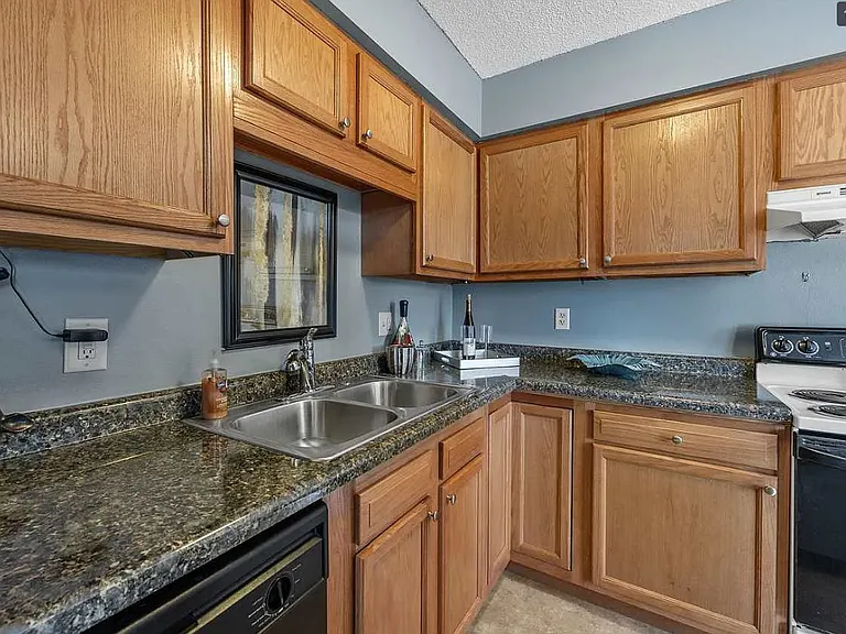 1510 Oak Ridge Ln SE #4 — Photo 11