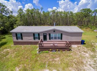 1403 Willow Ln, Labelle, FL 33935