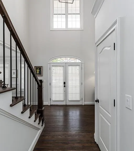 2537 Oglethorpe Cir NE — Photo 3
