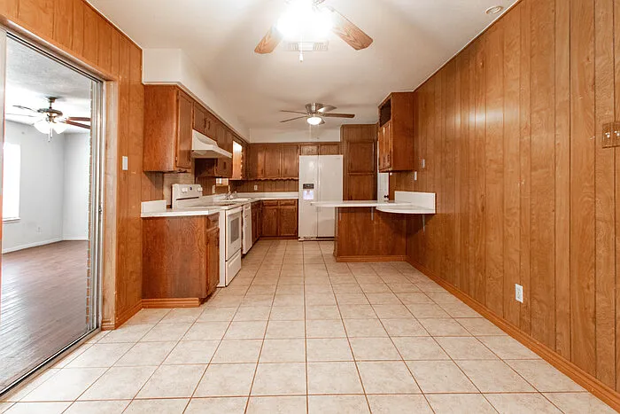 511 Hill St — Photo 14