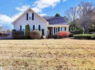 708 Spring Lake Loop, Simpsonville, SC 29681