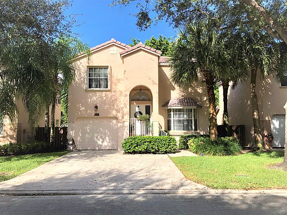 3rd image of 10899 NW 12th Dr