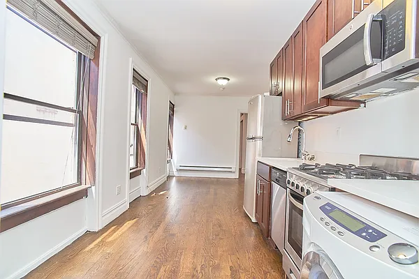 Rented by Keller Williams NYC | media 22