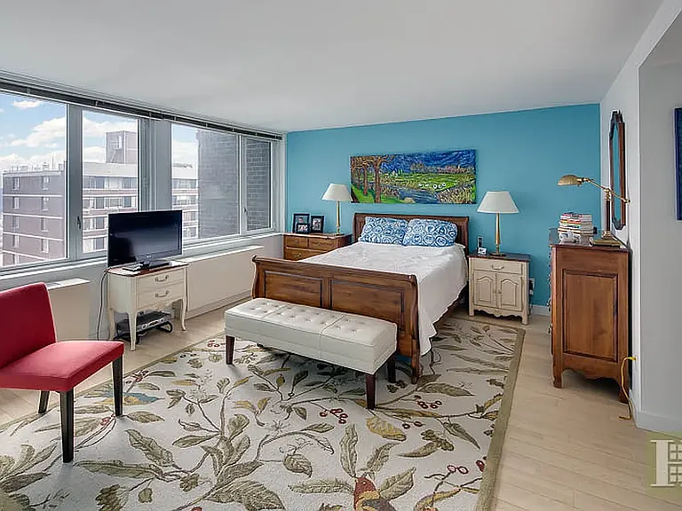 322 W 57th St #30B — Photo 14