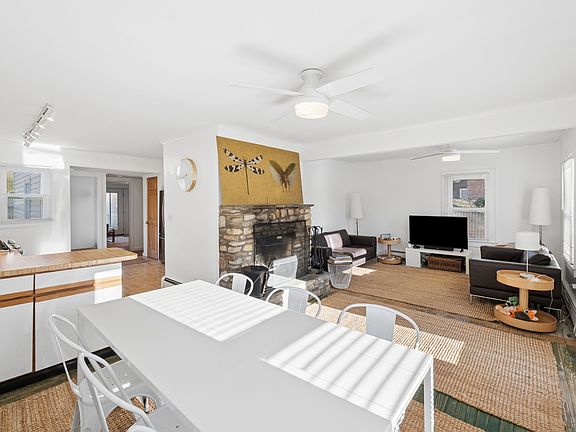 4th image of 60 W Neck Rd