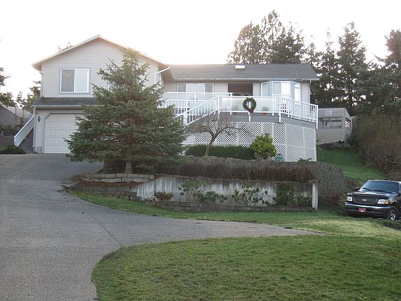 2nd image of 601 NE Leach St