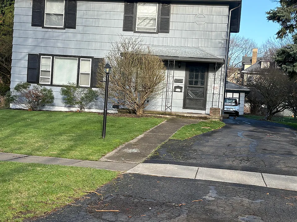 49 Oliver St #2