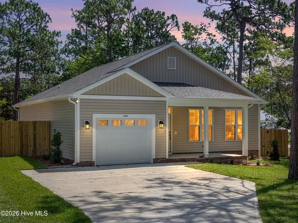 184 Elm Road, Southport, NC 28461