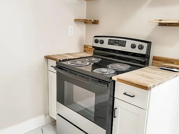 2nd image of 1223 Wateree St APT 7