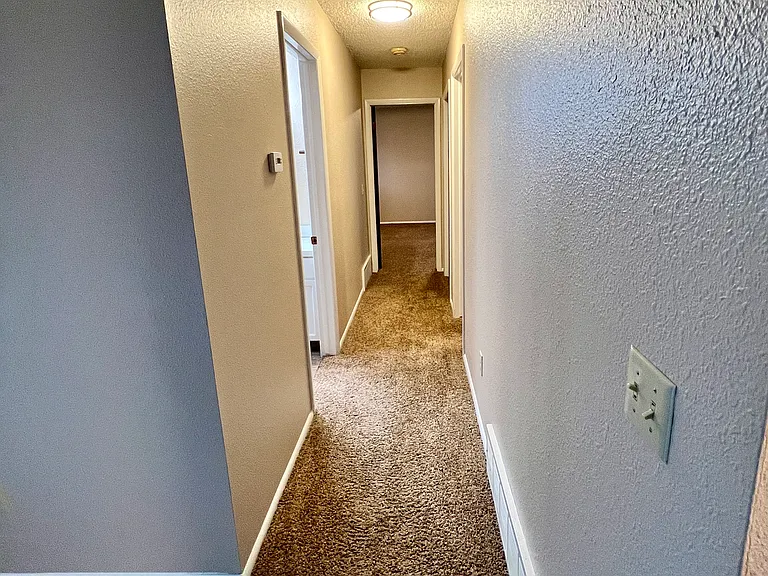 1121 Yellowstone Ave — Photo 9