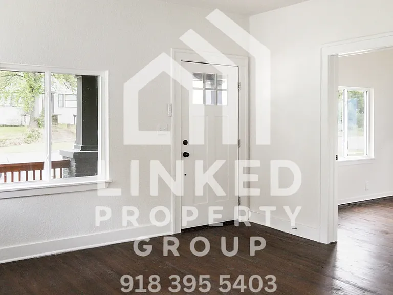1408 N Denver Ave — Photo 2
