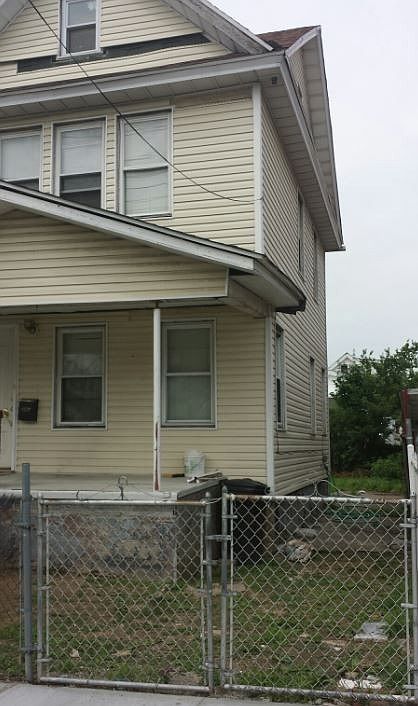 2nd image of 10712 129th St