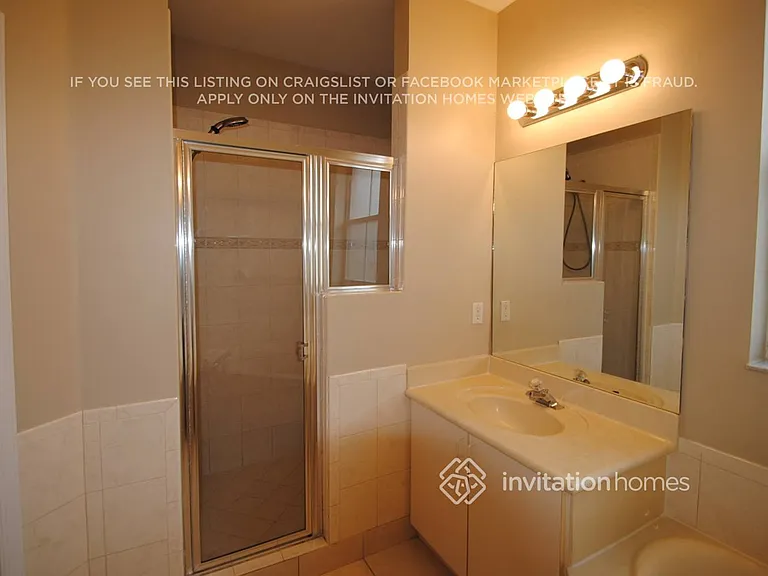 2302 SW 125th Ave — Photo 7