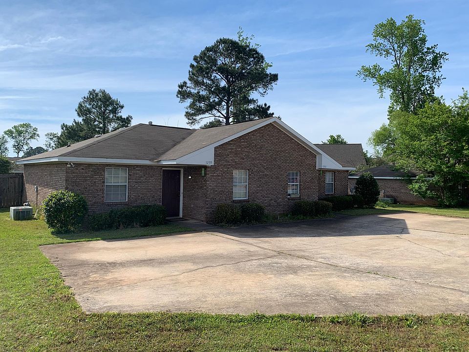 Duplet and front yard parking